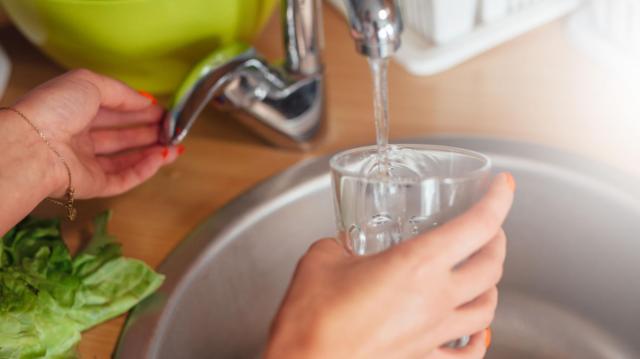 Pode beber água da torneira ou é melhor apostar em um filtro? Descubra a resposta para não colocar sua saúde em risco!