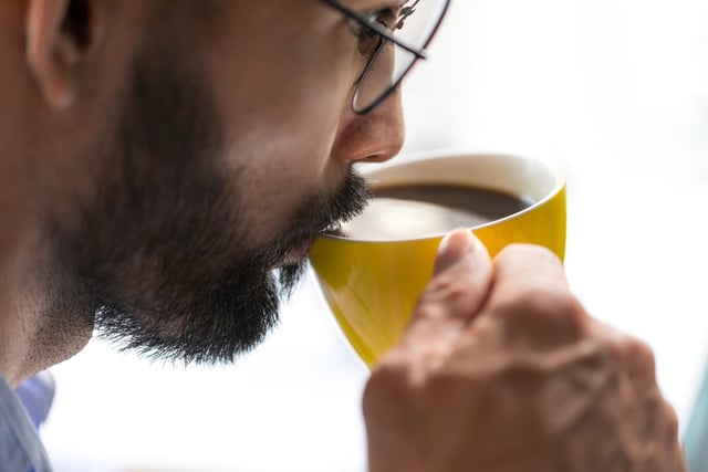 A psicologia afirma que as pessoas que tomam café preto sem açúcar costumam ter essas 9 atitudes em comum