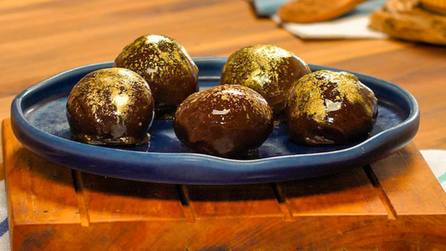 Bala baiana de brigadeiro (Créditos: TudoGostoso)