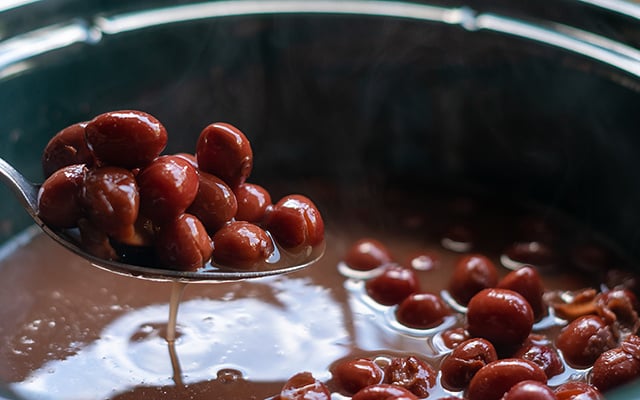 Se você quer ir pro BBB, precisa saber fazer feijão sem panela de pressão e sem ficar ralo