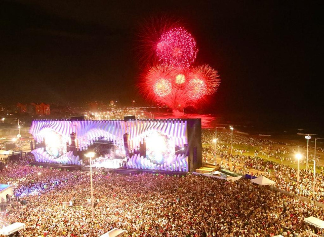 Réveillon em Salvador terá Anitta, Ivete, trio elétrico, atração internacional e mais de 40 cantores já confirmados; veja programação completa e novidades!