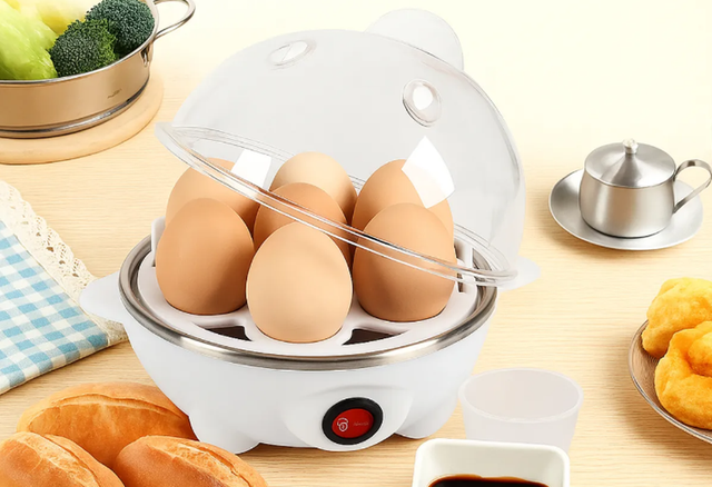 Esse cozedor de ovos desliga sozinho, sendo mais seguro e prático para atingir o ponto perfeito (Divulgação/Mercado Livre).