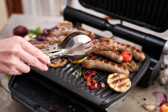 Sanduicheira elétrica: 4 usos criativos que vão além do clássico misto quente