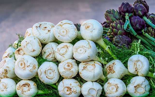 Ouro vegetal: a verdura que ajuda a reduzir o inchaço e combater a retenção de líquidos naturalmente