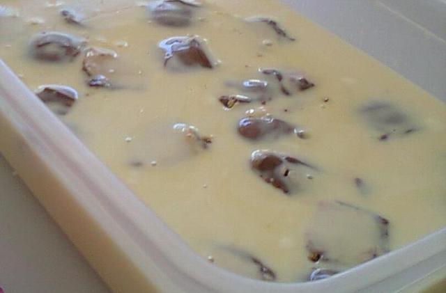 Apenas 4 ingredientes é o que você precisa para preparar essa sobremesa incrível (Créditos: TudoGostoso)