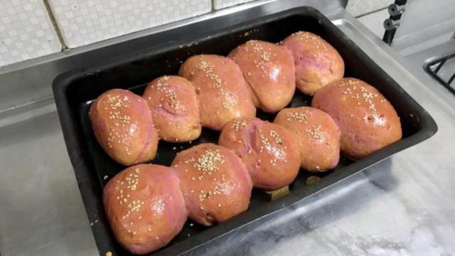 O pão fica muito crocante! (Créditos: Dario/ TudoGostoso)