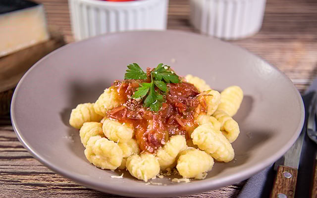 Adeus nhoque mole: o segredo de chef para a receita com batata sempre dar certo