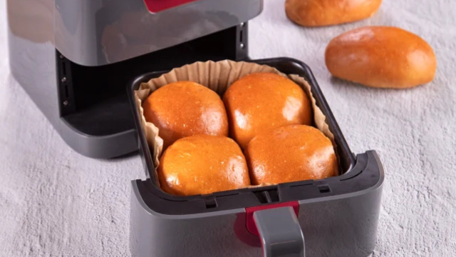 Você também pode usar esse aparelho para assar pães (Créditos: TudoGostoso)