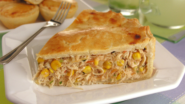 Adeus torta de frango ressecada: essa comida clássica de Festa Junina vai ficar ainda mais saborosa com essas dicas