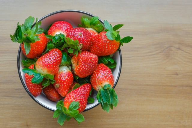 7 frutas ricas em ferro para quem não come carne e quer evitar problemas de saúde como anemia