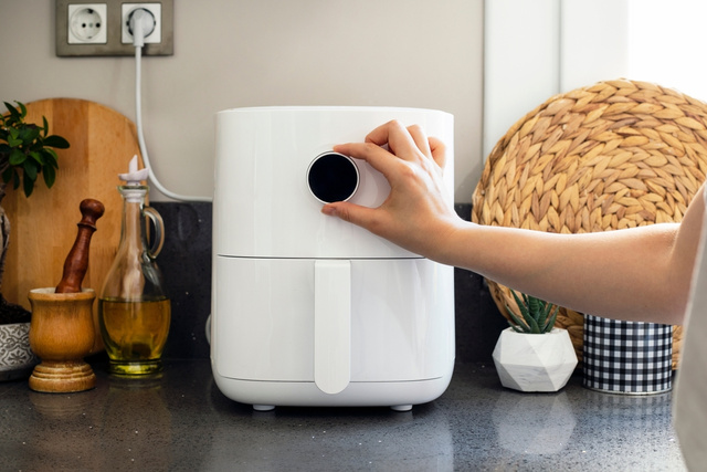 5 truques com a Air Fryer que você ainda não testou e podem facilitar sua vida na cozinha
