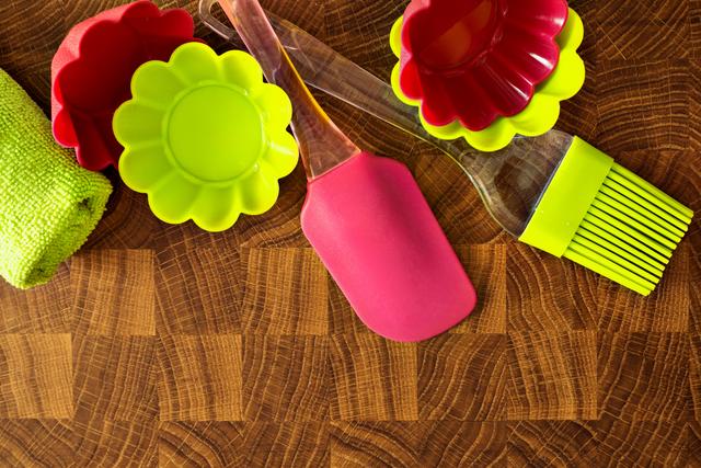 Como limpar utensílios de silicone de um jeito fácil: veja as dicas de cozinha do TudoGostoso
