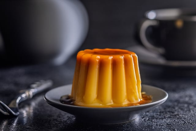 Depois que eu aprendi como fazer esse pudim de dois sabores, nunca mais quis fazer de outro jeito: aprenda no TudoGostoso!