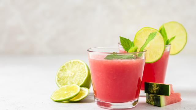 Simples de fazer, todo mundo vai gostar desse suco refrescante (Créditos: Shutterstock)