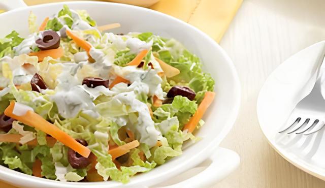 Salada de acelga (Créditos: TudoGostoso)