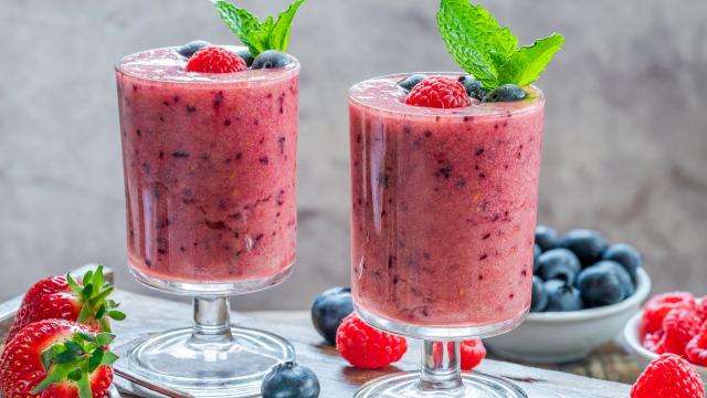 As frutas vermelhas são ricas em vitamina C (Créditos: Shutterstock)