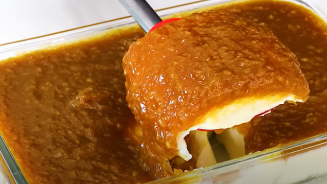 Doce da rainha é a sobremesa que todo mundo deveria experimentar: muito cremosa, impossível comer só um pedaço