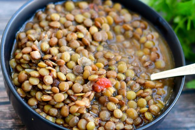 Como fazer lentilha na panela comum e na panela de pressão: confira dicas e receitas do TudoGostoso!