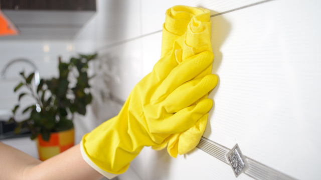 3 dicas infalíveis para acabar com a parede engordurada da cozinha de um jeito simples