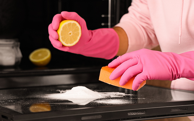 5 usos do limão na limpeza que vão mudar a sua rotina na cozinha