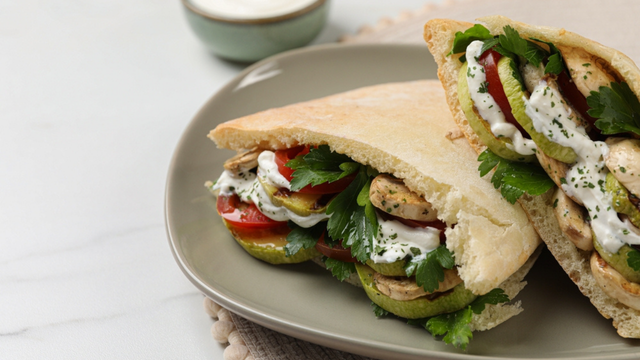 Sanduíche de abobrinha italiana. (créditos: Shutterstock)