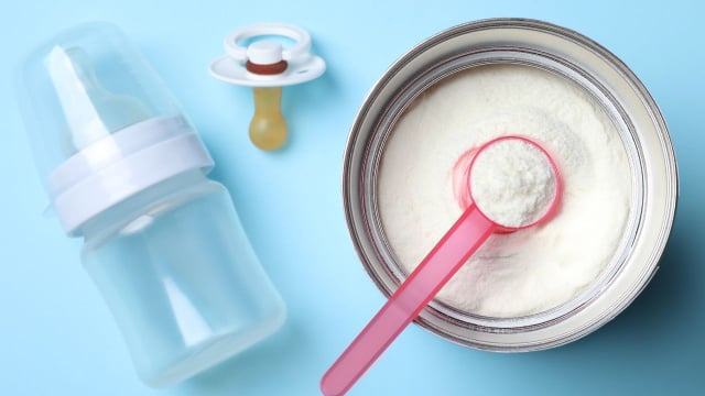 Atenção na hora de comprar fórmula infantil: Anvisa alerta sobre consumo seguro do produto e como evitar fraudes