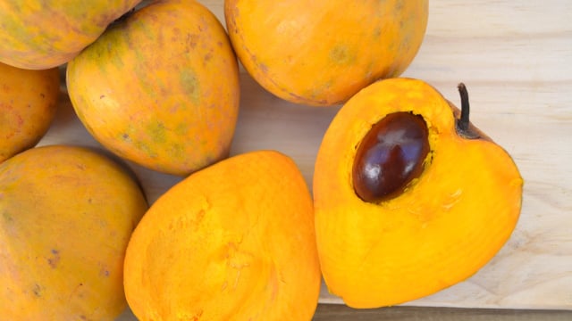 O consumo regular dessa fruta pode oferecer muitos benefícios para a saúde (Créditos: Shutterstock)