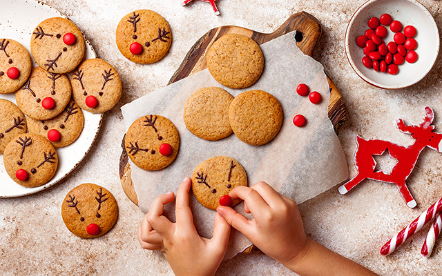 Biscoitos de Natal SEM GLÚTEN e pronto em poucos minutos: como fazer essa receita fácil e deliciosa