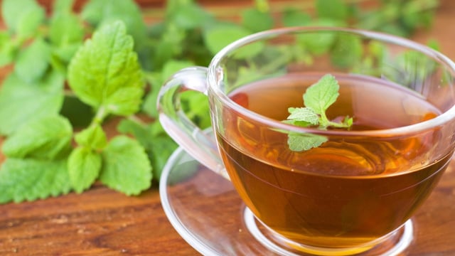 Não é tradição, é ciência: o chá que purifica o fígado e cuida dos seus rins com um preparo muito simples e rápido