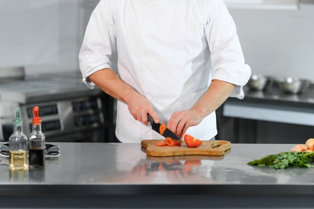 Nem açúcar, nem cenoura, nem beterraba: como tirar a acidez do molho de tomate com duas coisas muito simples que poucos sabem, segundo essa chef de cozinha