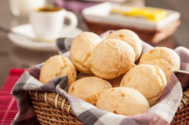 Pão de queijo de liquidificador com polvilho azedo (Créditos: Shutterstock) 