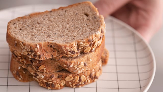 O que não comer com pão: essas combinações podem desacelerar o metabolismo