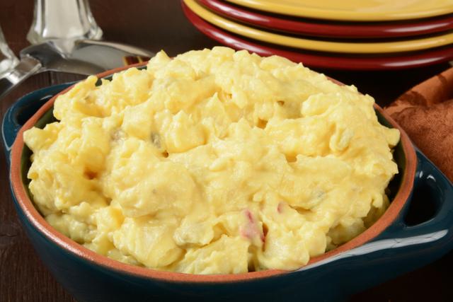 Como fazer maionese de batata cremosa para churrasco de um jeito bem rapidinho