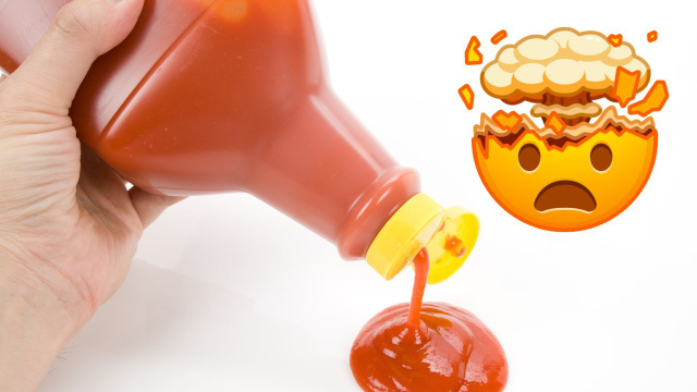 Esse é o truque SIMPLES e GENIAL para tirar o restinho de molho da embalagem; você nunca mais vai jogar produto fora!