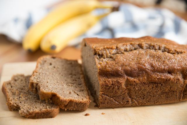 O segredo para o bolo de banana SEM FARINHA dar certo: receita fit SEM AÇÚCAR é um sucesso