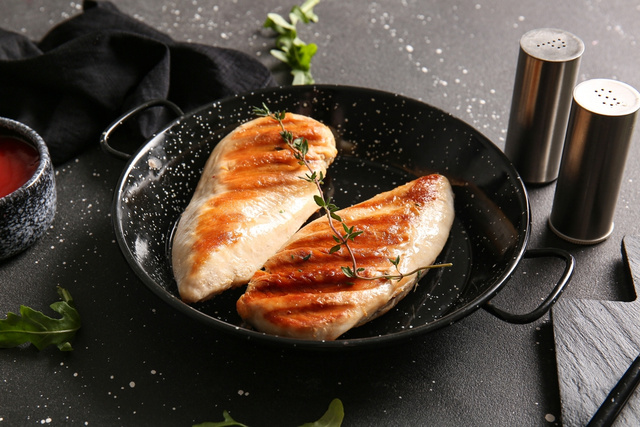 Minha nutricionista mostrou por que frango merece ser chamado de proteína (e o que isso tem a ver com whey)