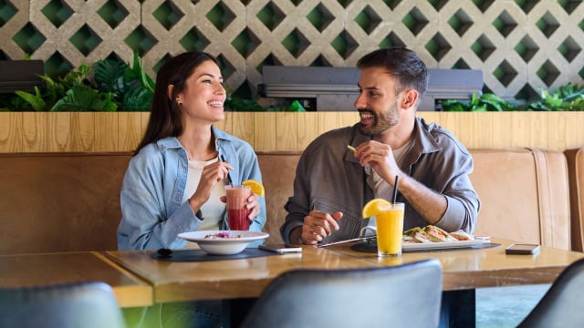 Ao seguir esse instinto inconsciente, é possível relaxar e curtir mais o momento (Créditos: Shutterstock)