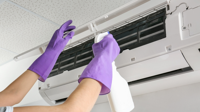 Um especialista em ar condicionado afirmou: não limpar os filtros a cada 15 ou 30 dias no verão reduz a eficiência pela metade, alerta o TudoGostoso