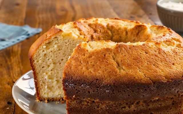 O melhor bolo simples para o café: receita fácil, rápida e tão fofinha que derrete na boca