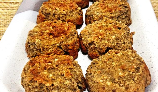 Hambúrguer de lentilha é uma alternativa para quem não resiste ao sanduíche, mas não quer abrir mão da dieta vegana. (créditos: TudoGostoso) 