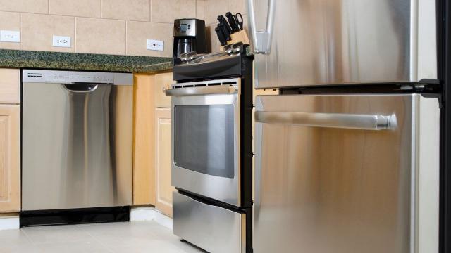 Seus eletrodomésticos vão brilhar com esse spray caseiro de café: limpador acaba com impressões digitais e manchas nos aparelhos de aço inox
