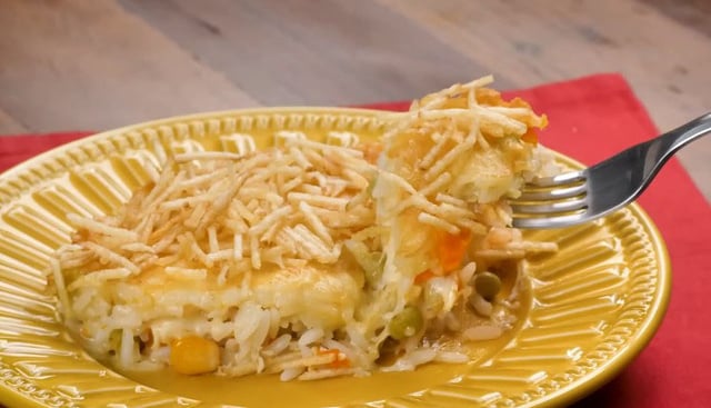 Eu estava com visita e não fazia ideia do que fazer, essa receita me salvou!": arroz de forno rápido e fácil do TudoGostoso