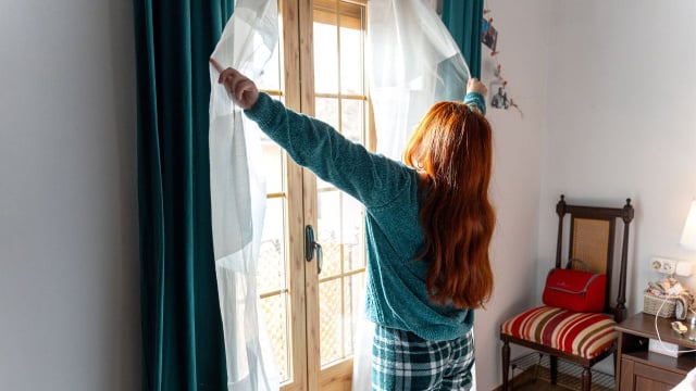 Não são as cortinas: esse item de decoração do quarto é o responsável por gerar o maior acúmulo de poeira e sujeira