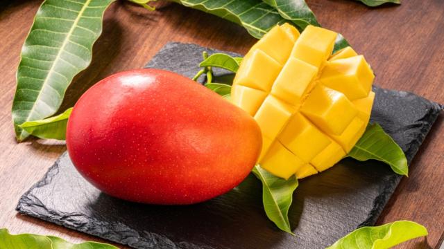 A fruta da estação: por que a manga é tão rica em benefícios surpreendentes para a saúde?