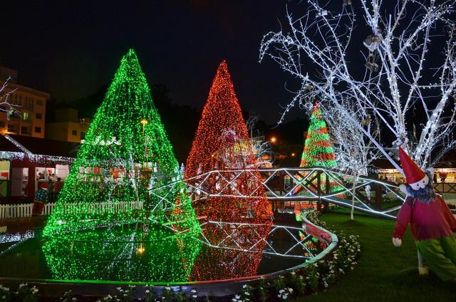 Festa de Ano Novo de Blumenau/SC terá shows, eventos gratuitas e pagos, além de opções culturais. (Eraldo Schnaider/Câmara de Blumenau)