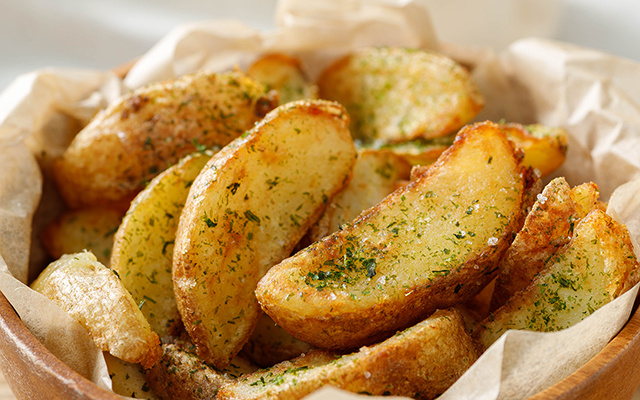 Descoberto o truque digno de estrela Michelin: assim a batata frita fica sempre bonita e crocante!