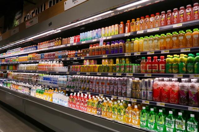 HARVARD alerta: departamento de nutrição lista as bebidas MAIS PERIGOSAS para a saúde