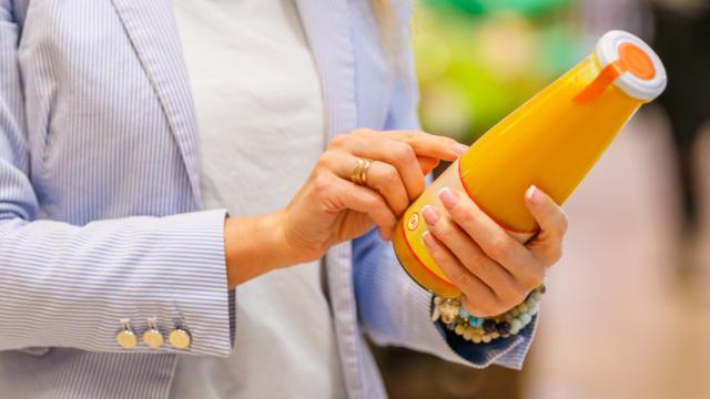 3 coisas que você não deve comer após a data de validade