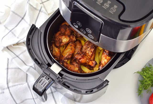 Saiba qual é a capacidade de airfryer recomendada para o número exato de pessoas na sua casa