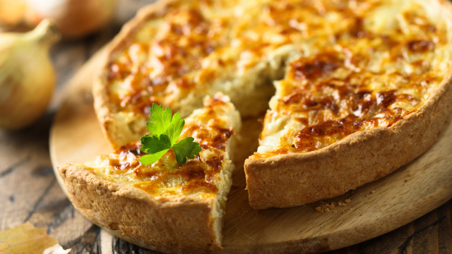 Essa torta fácil com massa de aveia vai virar seu lanche favorito: sem farinha de trigo e sem leite